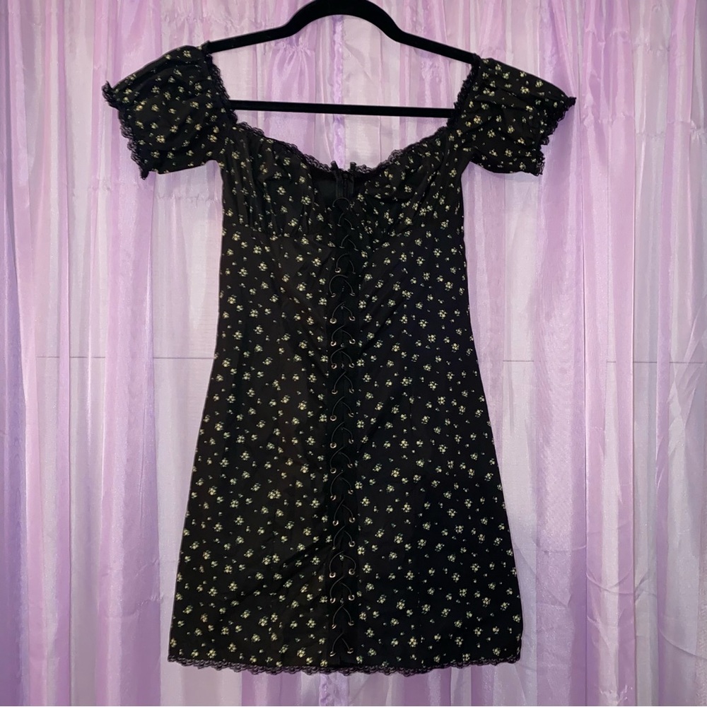Tiger Mist Black Floral Off the Shoulder Sweetheart Mini Dress